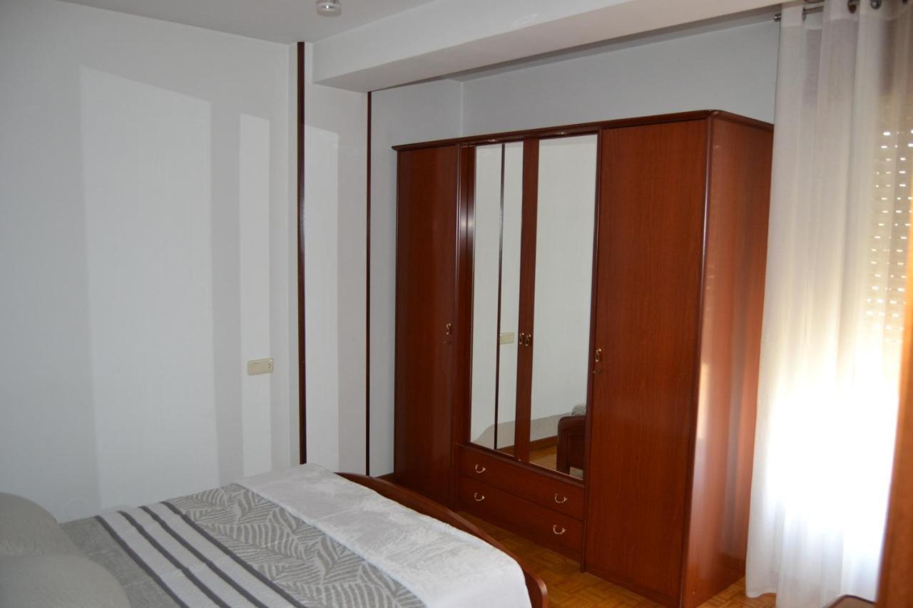Inmoinsuas Train Station Apartment Sarria Exterior foto