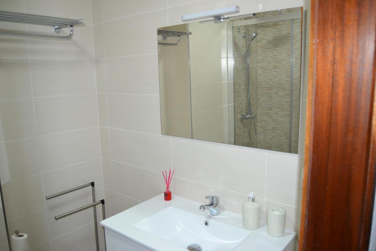 Inmoinsuas Train Station Apartment Sarria Exterior foto