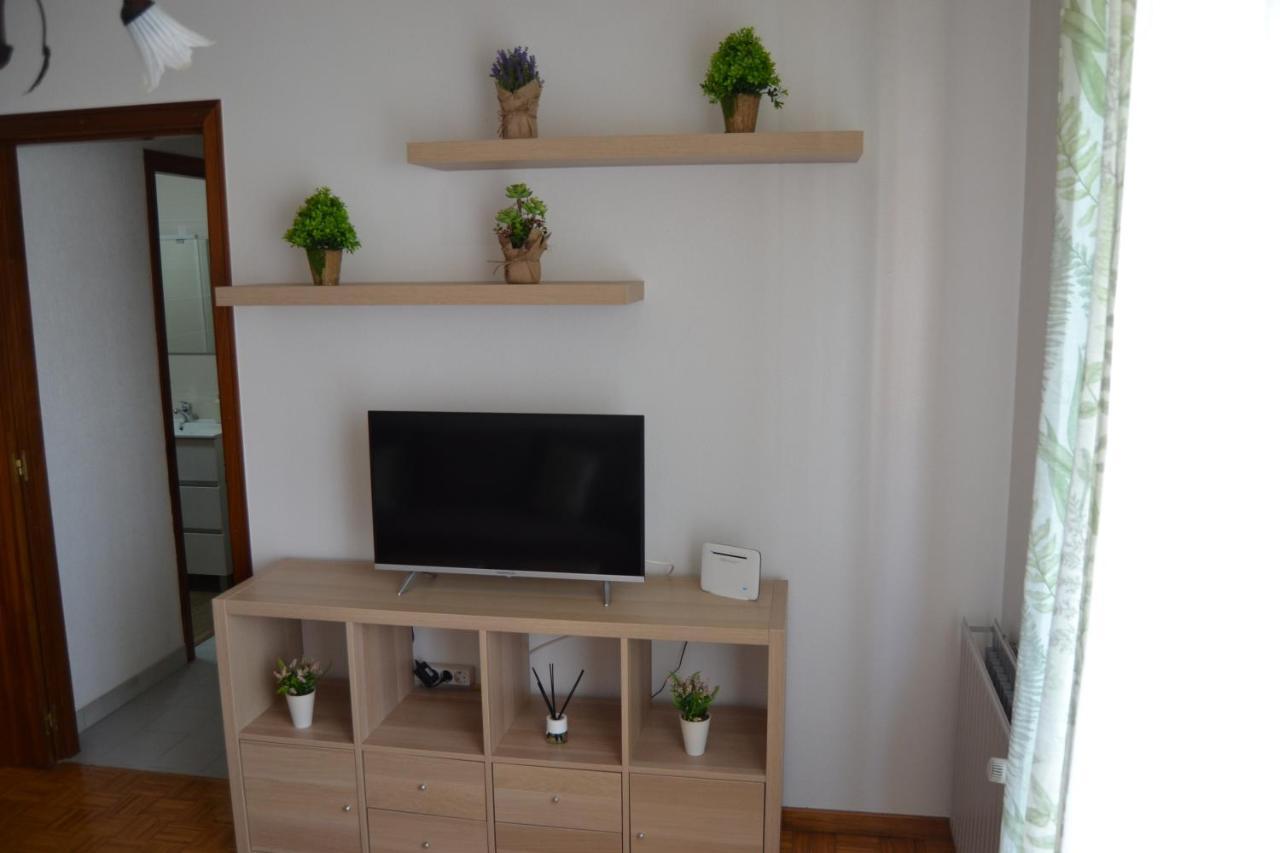 Inmoinsuas Train Station Apartment Sarria Exterior foto